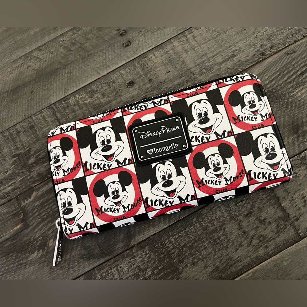Loungefly Mickey Mouse Backpack/Wallet - Picture 4 of 12